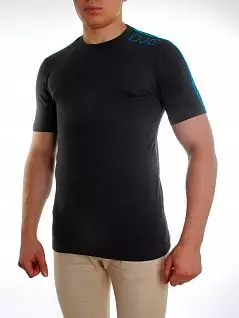 Обтягивающая темно-серая мужская футболка из приятной ткани с небольшим синим принтом Don Jose 94230 темно-серый распродажа